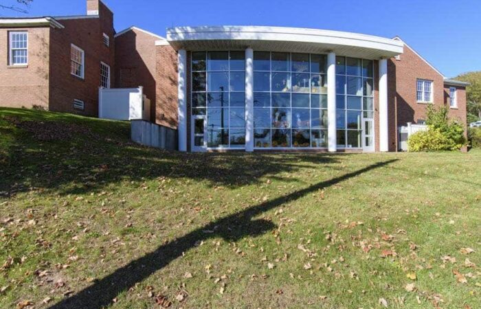 Outdoor photo of the backside of Edward Smith Library